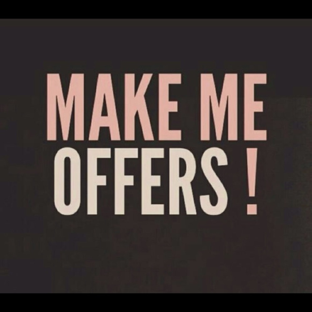 See something you love? 😍💖 Make me an offer! 🏷🙏🏼✨